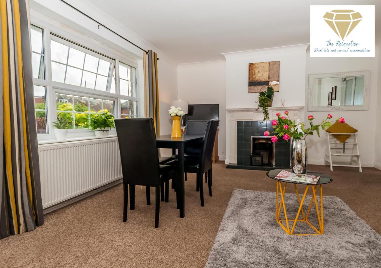 2 Bed Apartment-5 Guests - Business-Relocation-Parking - The Brighton Short Stay & Serviced Apartments Exteriör bild