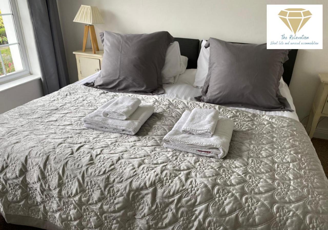 2 Bed Apartment-5 Guests - Business-Relocation-Parking - The Brighton Short Stay & Serviced Apartments Exteriör bild