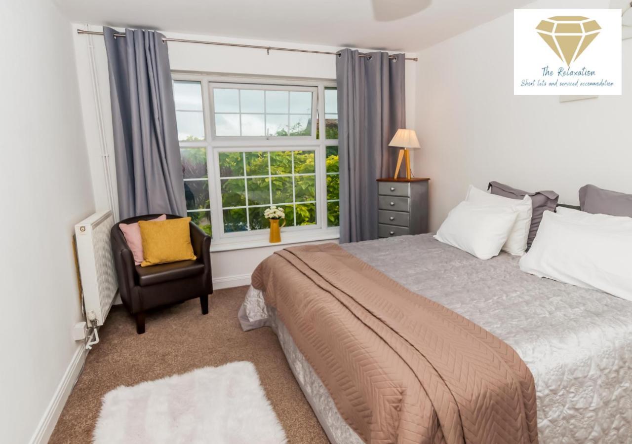 2 Bed Apartment-5 Guests - Business-Relocation-Parking - The Brighton Short Stay & Serviced Apartments Exteriör bild
