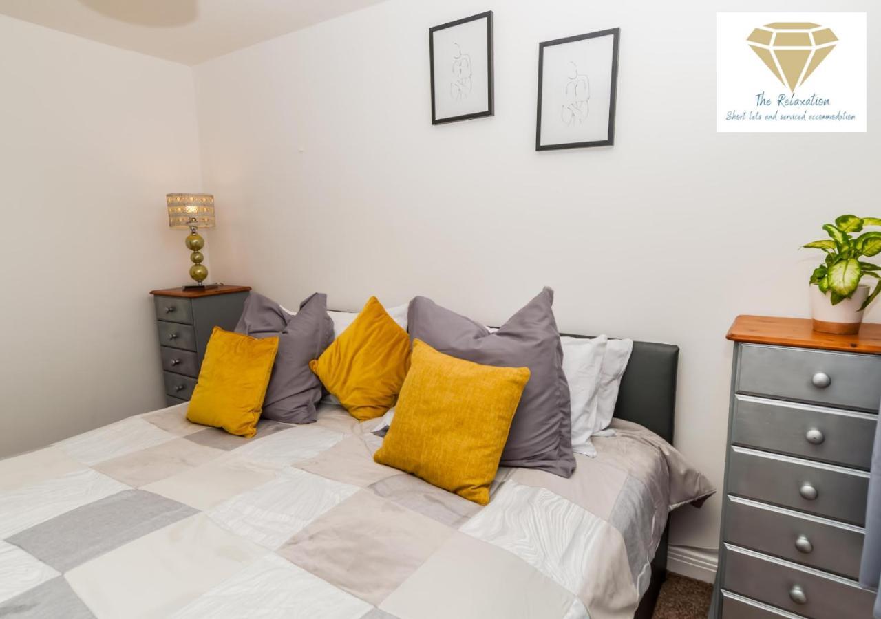 2 Bed Apartment-5 Guests - Business-Relocation-Parking - The Brighton Short Stay & Serviced Apartments Exteriör bild