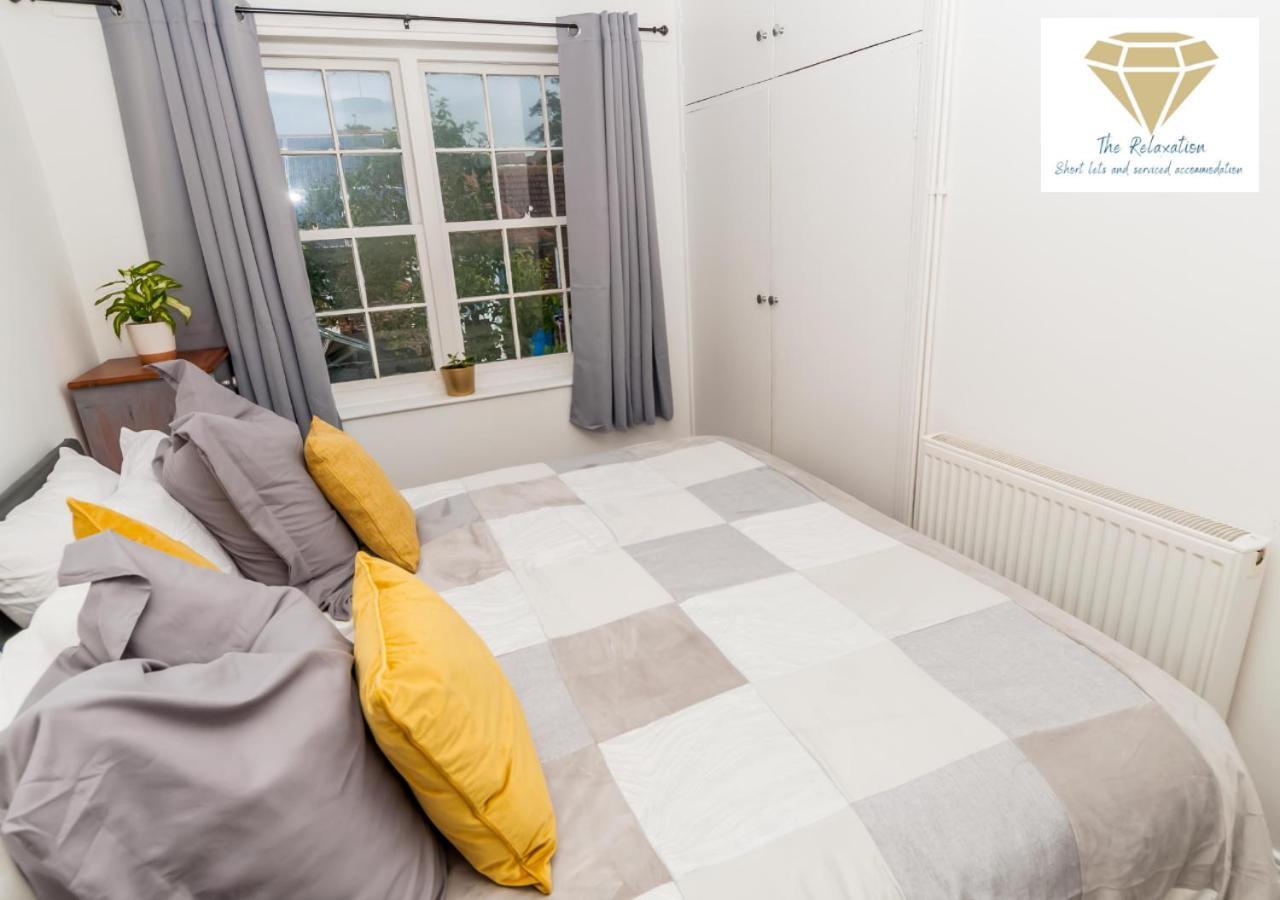 2 Bed Apartment-5 Guests - Business-Relocation-Parking - The Brighton Short Stay & Serviced Apartments Exteriör bild
