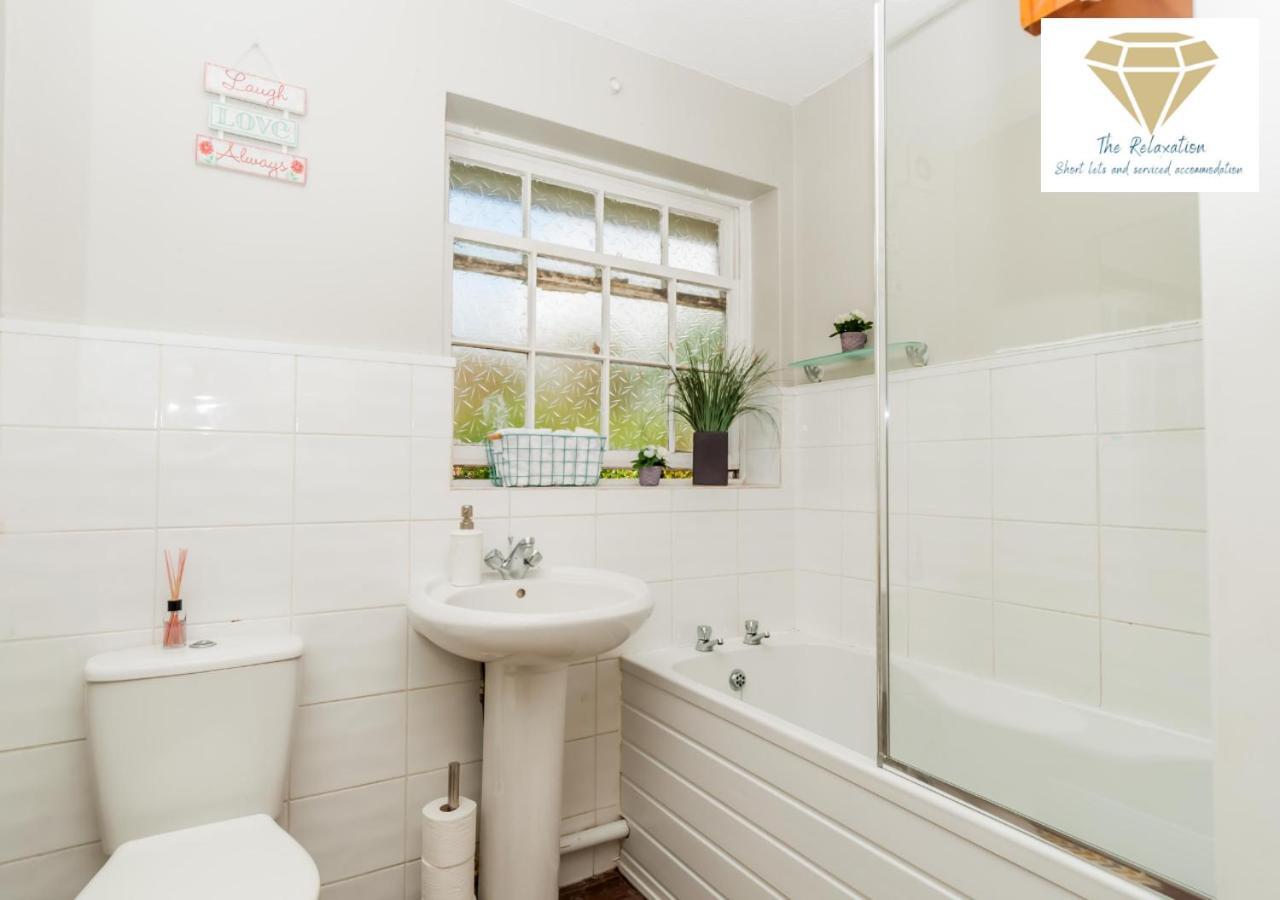 2 Bed Apartment-5 Guests - Business-Relocation-Parking - The Brighton Short Stay & Serviced Apartments Exteriör bild