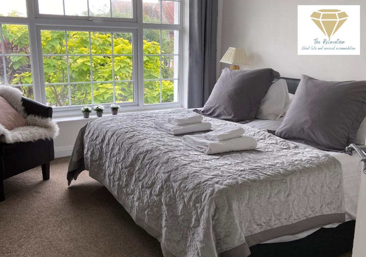 2 Bed Apartment-5 Guests - Business-Relocation-Parking - The Brighton Short Stay & Serviced Apartments Exteriör bild