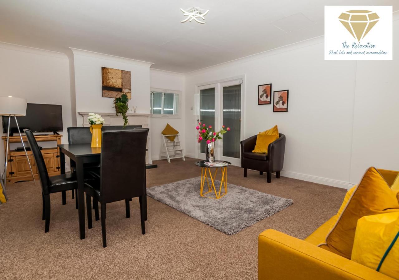 2 Bed Apartment-5 Guests - Business-Relocation-Parking - The Brighton Short Stay & Serviced Apartments Exteriör bild