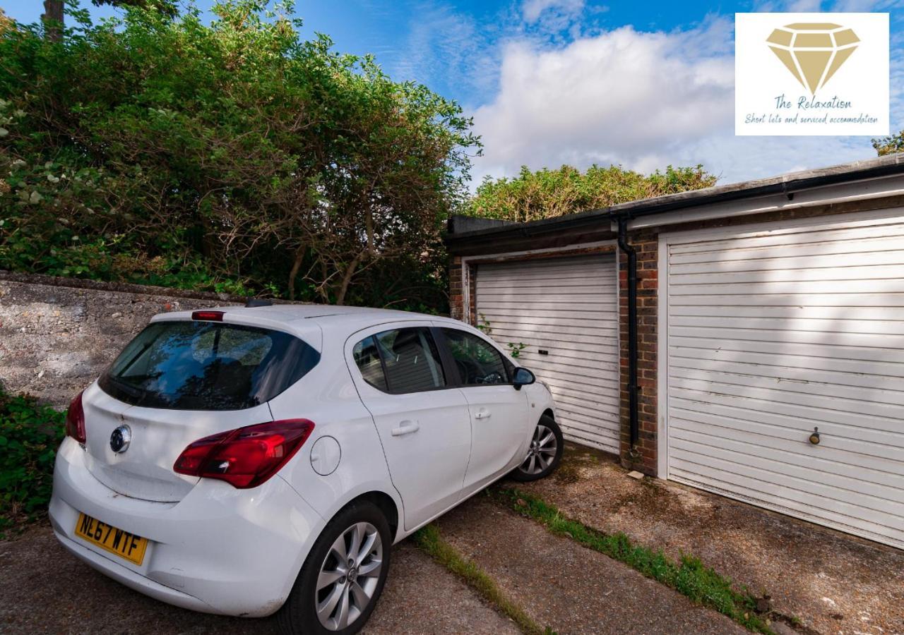 2 Bed Apartment-5 Guests - Business-Relocation-Parking - The Brighton Short Stay & Serviced Apartments Exteriör bild